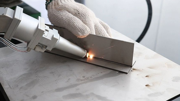 6210701f7c90b.jpg 01.jpg